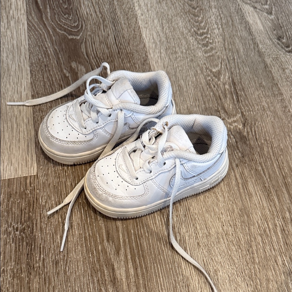 Nike Kids White Low-Top Lace-Up Sneakers